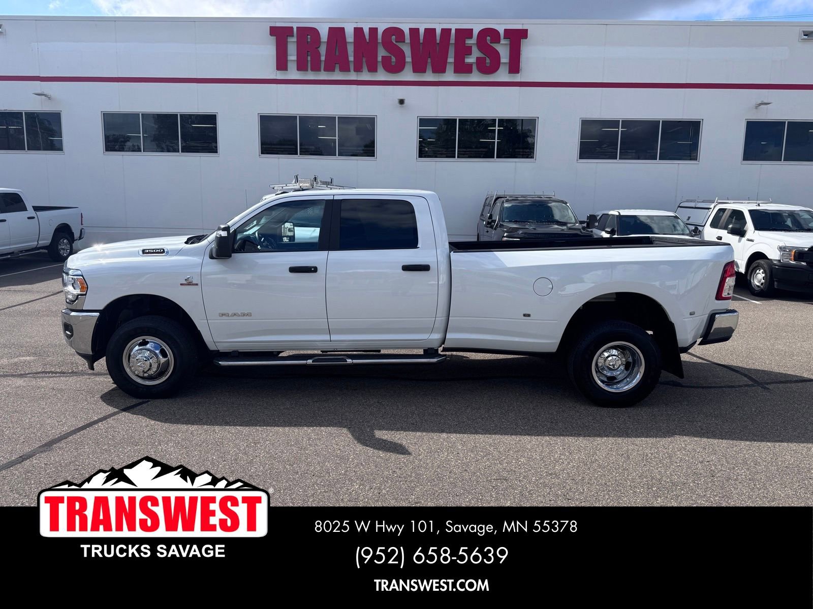 Used 2024 RAM 3500 Big Horn image 2