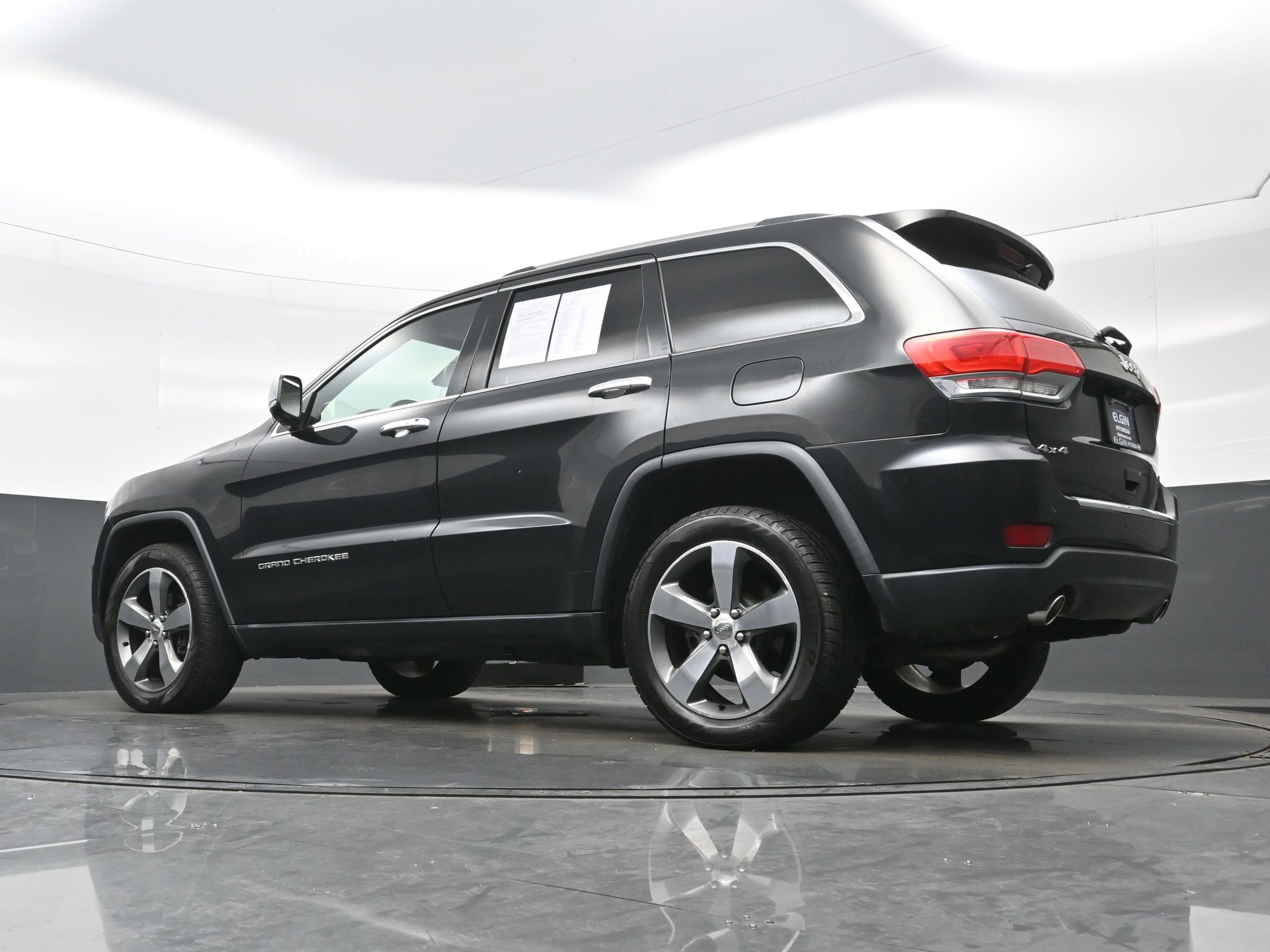 Used 2014 Jeep Grand Cherokee Limited w/ Luxury Group II AWD/4WD image 29