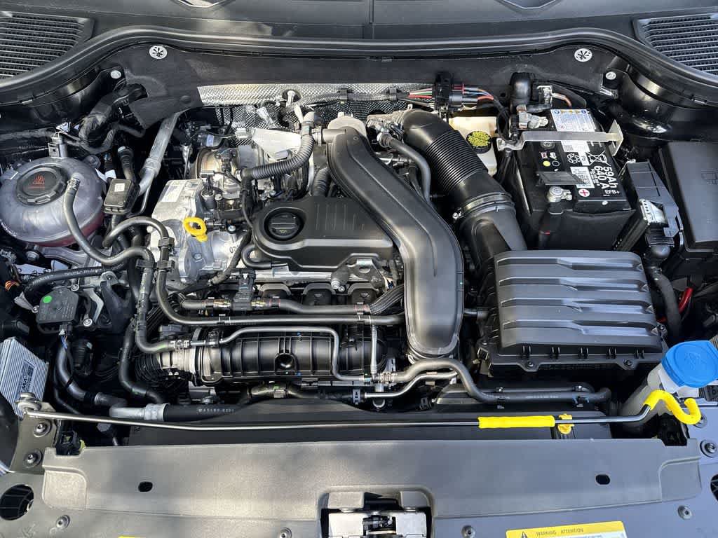 New 2026 Volkswagen Taos SE FWD image 12