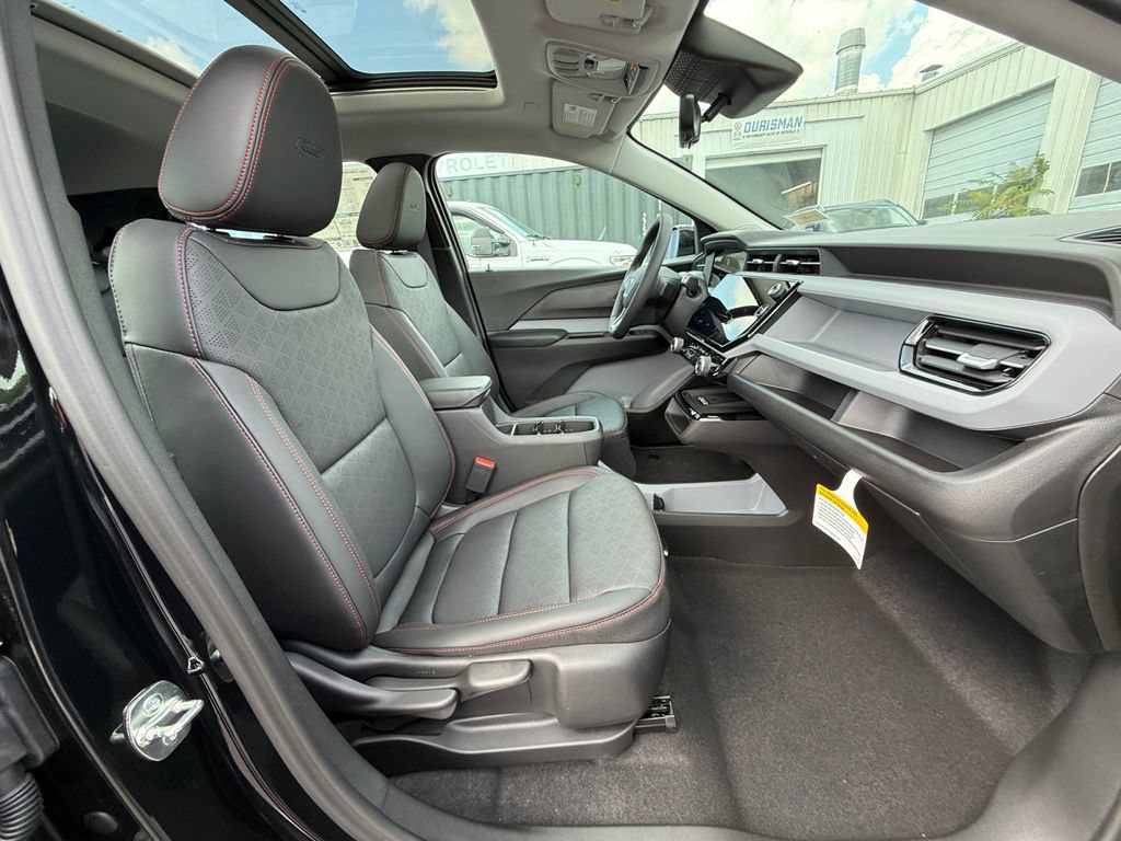 New 2027 Chevrolet Bolt RS w/ Technology Package FWD image 28