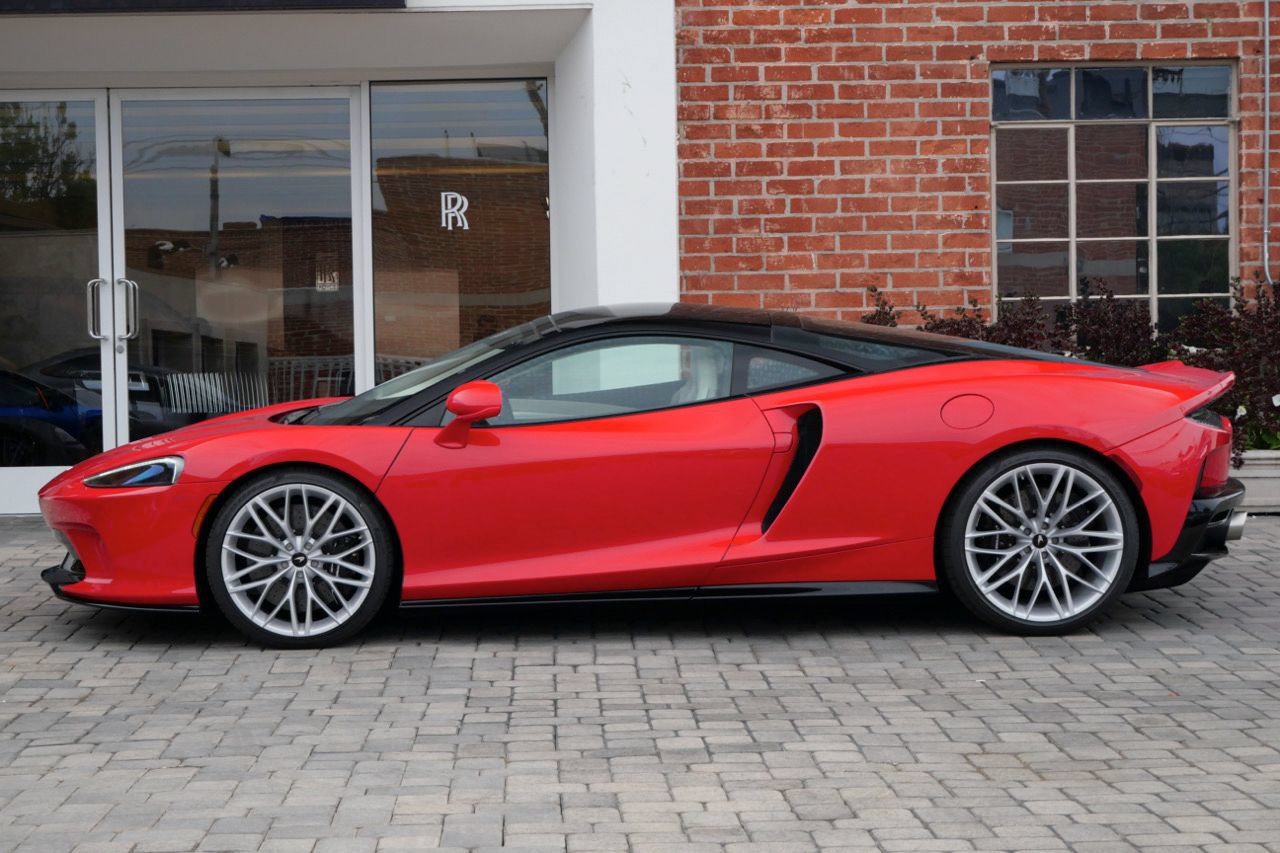 Used 2023 McLaren GT RWD image 3
