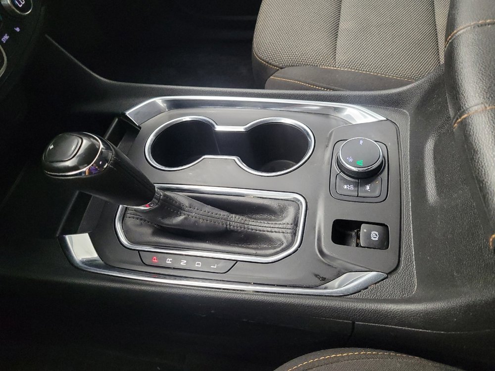Used 2020 Chevrolet Traverse LT image 26