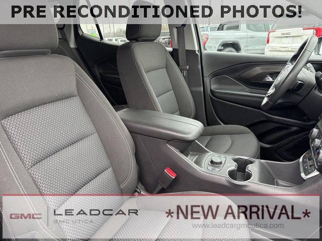 Used 2024 GMC Terrain SLE w/ Driver Convenience Package image 19