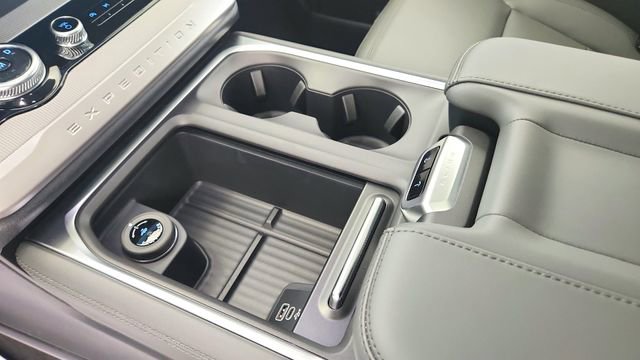 New 2026 Ford Expedition Active AWD/4WD image 15