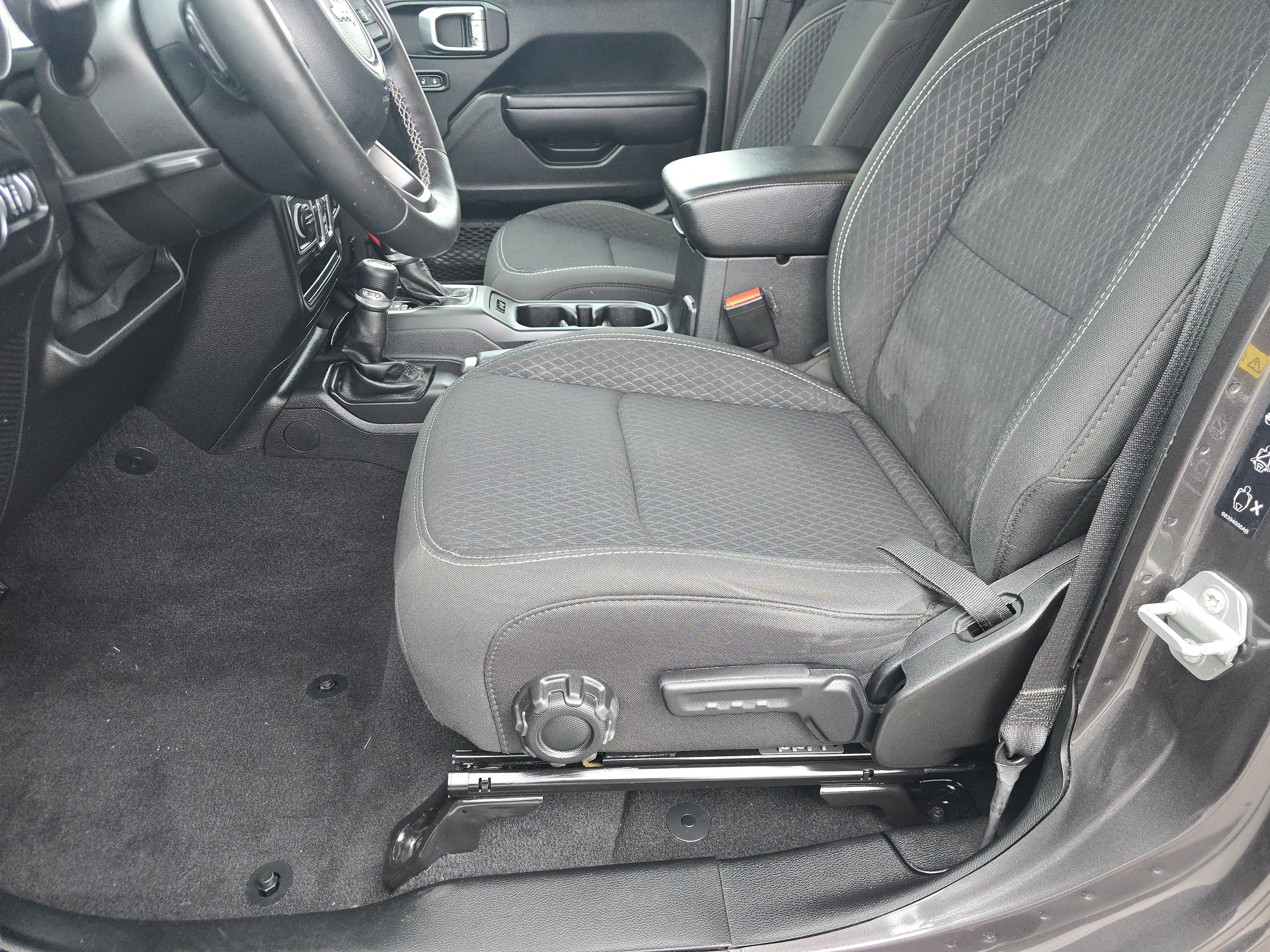 Used 2021 Jeep Wrangler Unlimited Sport image 16