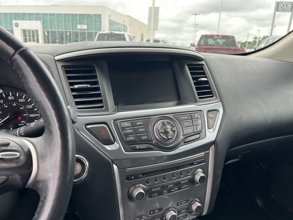 Used 2019 Nissan Pathfinder SL w/ Cargo Package image 21