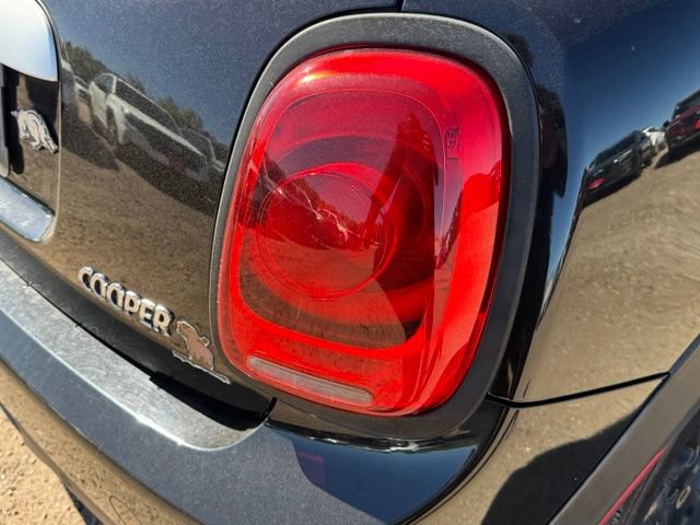 Used 2015 MINI Cooper 4-Door Hardtop FWD image 13