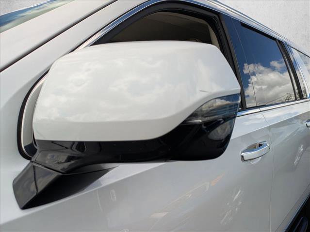 Used 2021 GMC Yukon XL Denali image 5