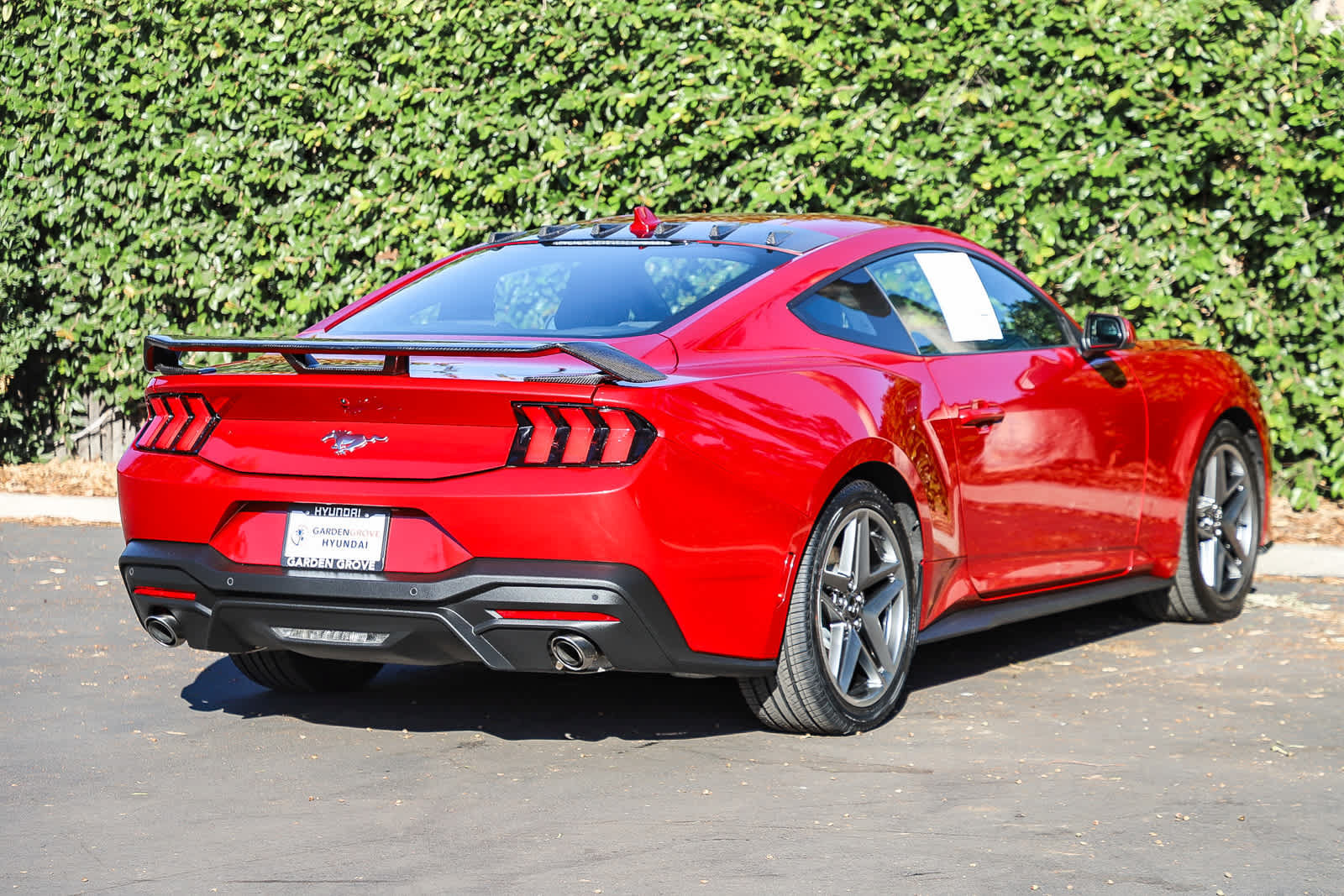 Used 2024 Ford Mustang Coupe RWD image 6