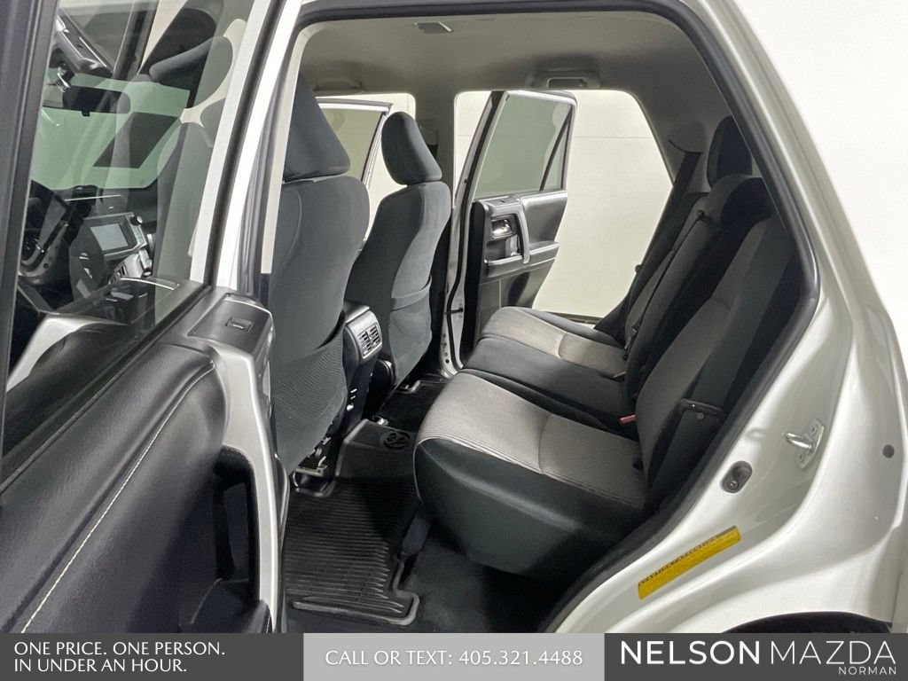 Used 2016 Toyota 4Runner SR5 AWD/4WD image 12