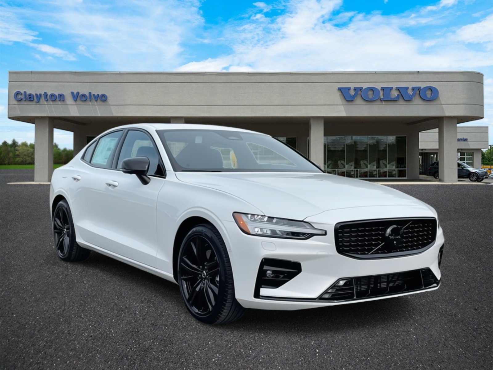 New 2024 Volvo S60 B5 Plus w/ Climate Package