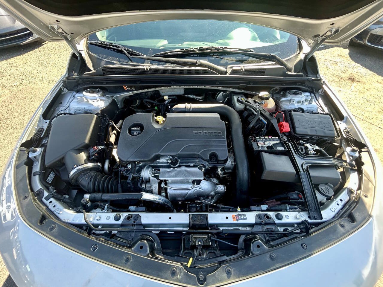 Used 2022 Chevrolet Malibu LT FWD image 27