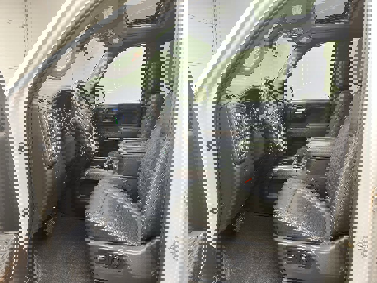 Certified 2020 GMC Sierra 1500 Denali w/ Denali Ultimate Package image 3