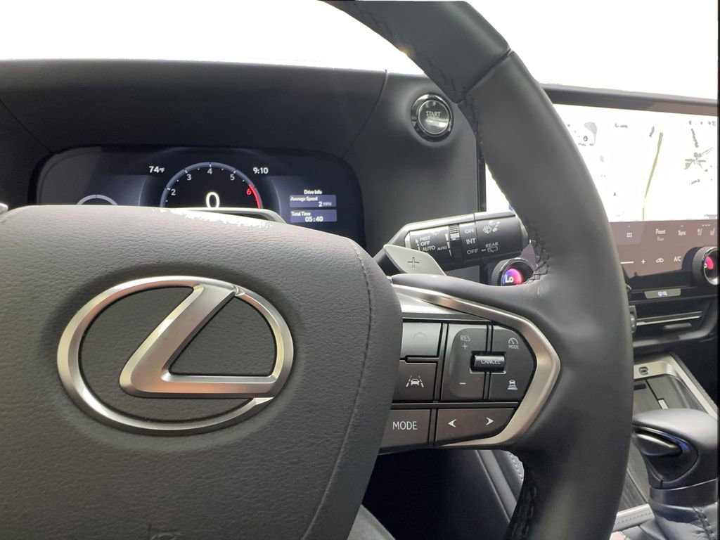 Used 2025 Lexus GX 550 w/ Accessory Package (31) AWD/4WD image 41