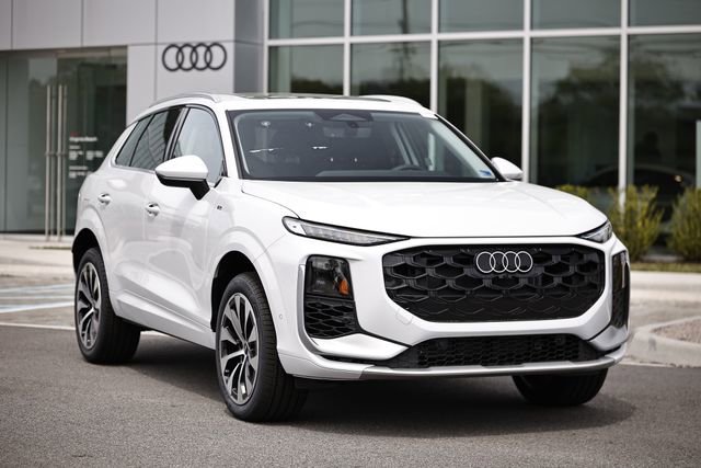 New 2026 Audi Q3 quattro 2.0T image 2