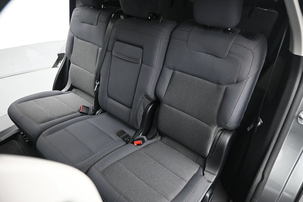 Certified 2025 Ford Explorer Active RWD image 20