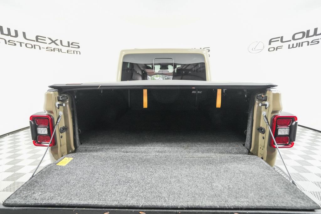 Used 2025 Jeep Gladiator Mojave image 25