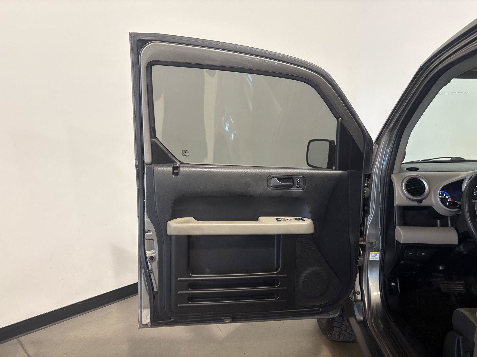 Used 2008 Honda Element EX image 11