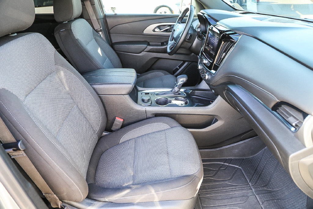 Certified 2023 Chevrolet Traverse LT FWD image 37
