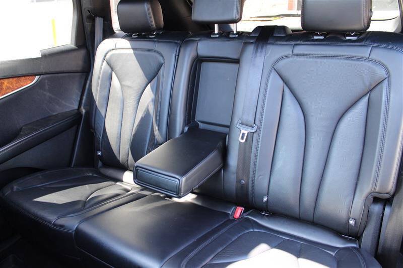 Used 2018 Lincoln MKX Reserve w/ Lincoln MKX Climate Package AWD/4WD image 26