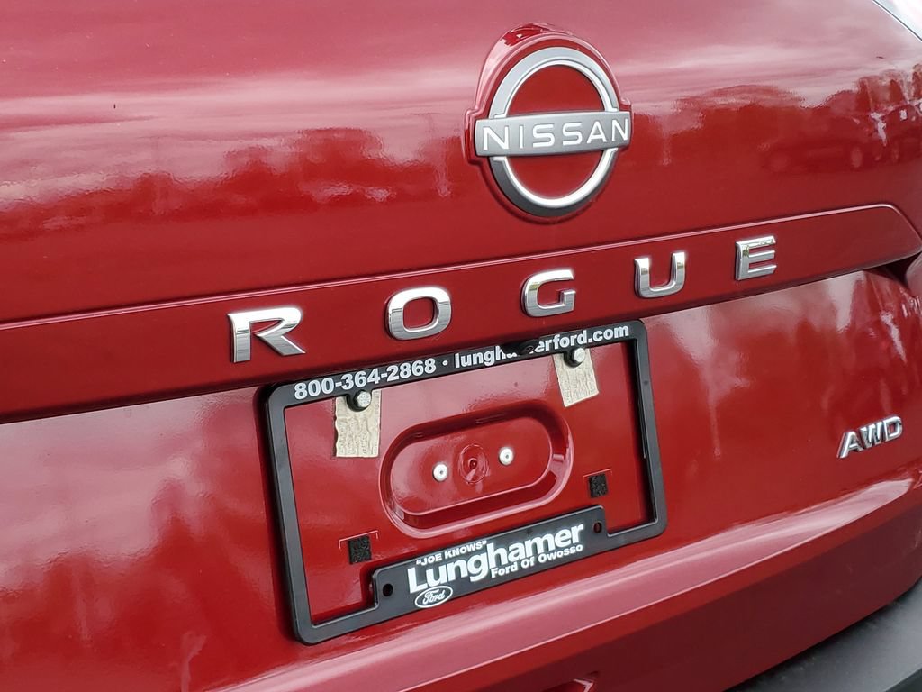 Used 2023 Nissan Rogue S AWD/4WD image 31