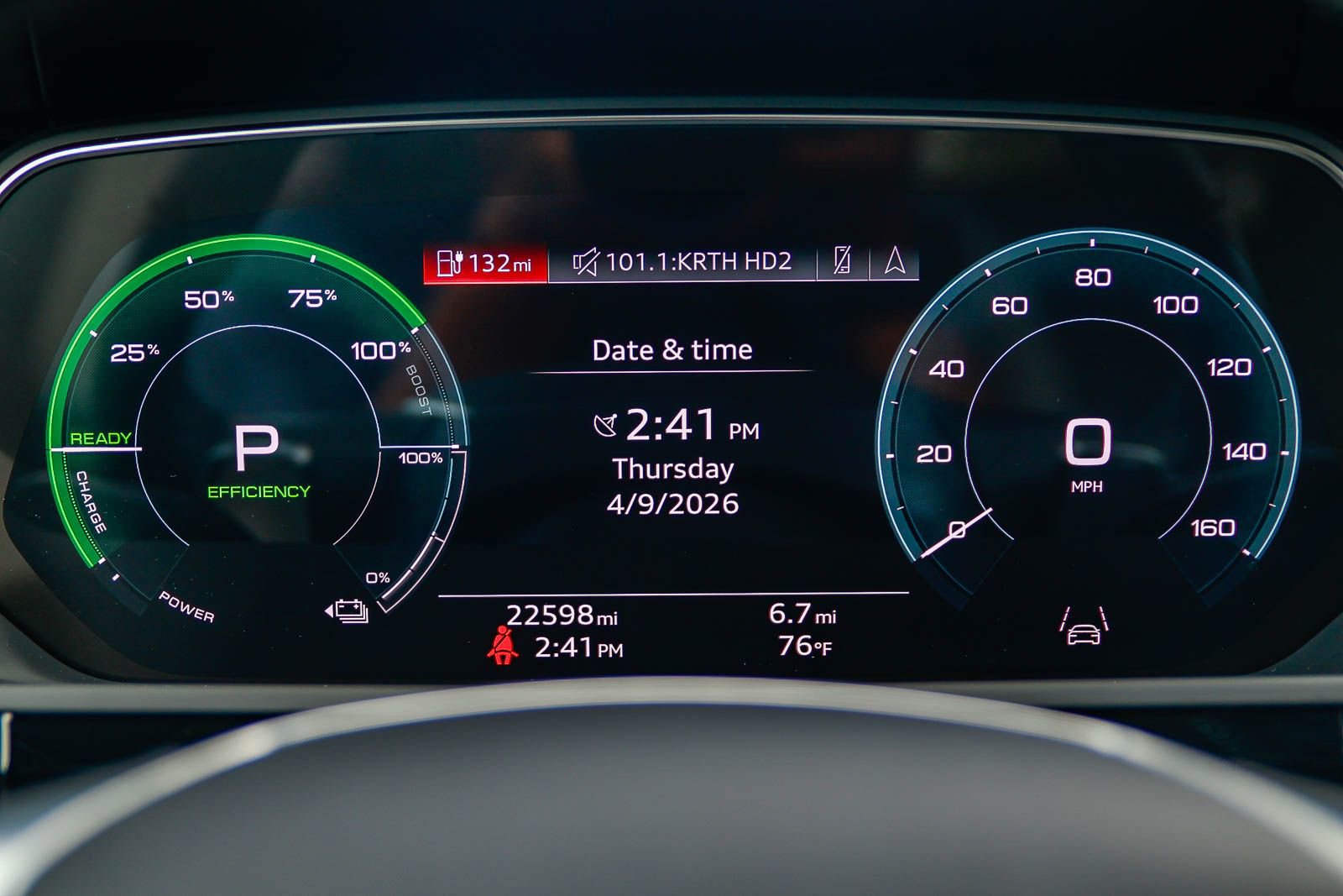 Used 2024 Audi Q8 e-tron Premium Plus image 26