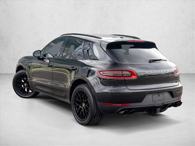 Certified 2018 Porsche Macan AWD/4WD image 3