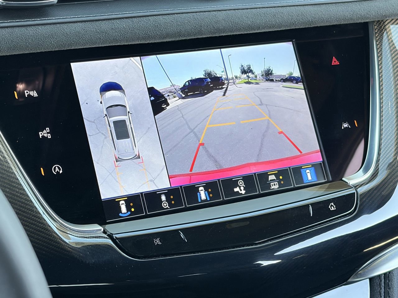 Certified 2025 Cadillac XT6 Premium Luxury w/ Platinum Package image 29