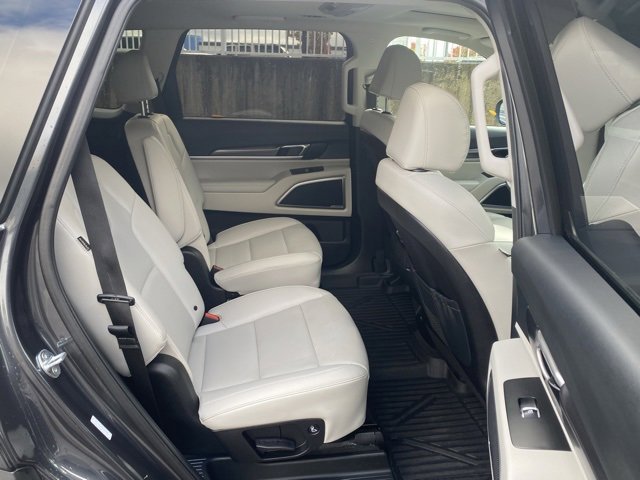 Used 2024 Kia Telluride S w/ S Sunroof Package image 31