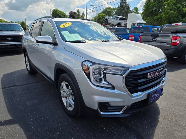 Used 2022 GMC Terrain SLE w/ Driver Convenience Package AWD/4WD image 1