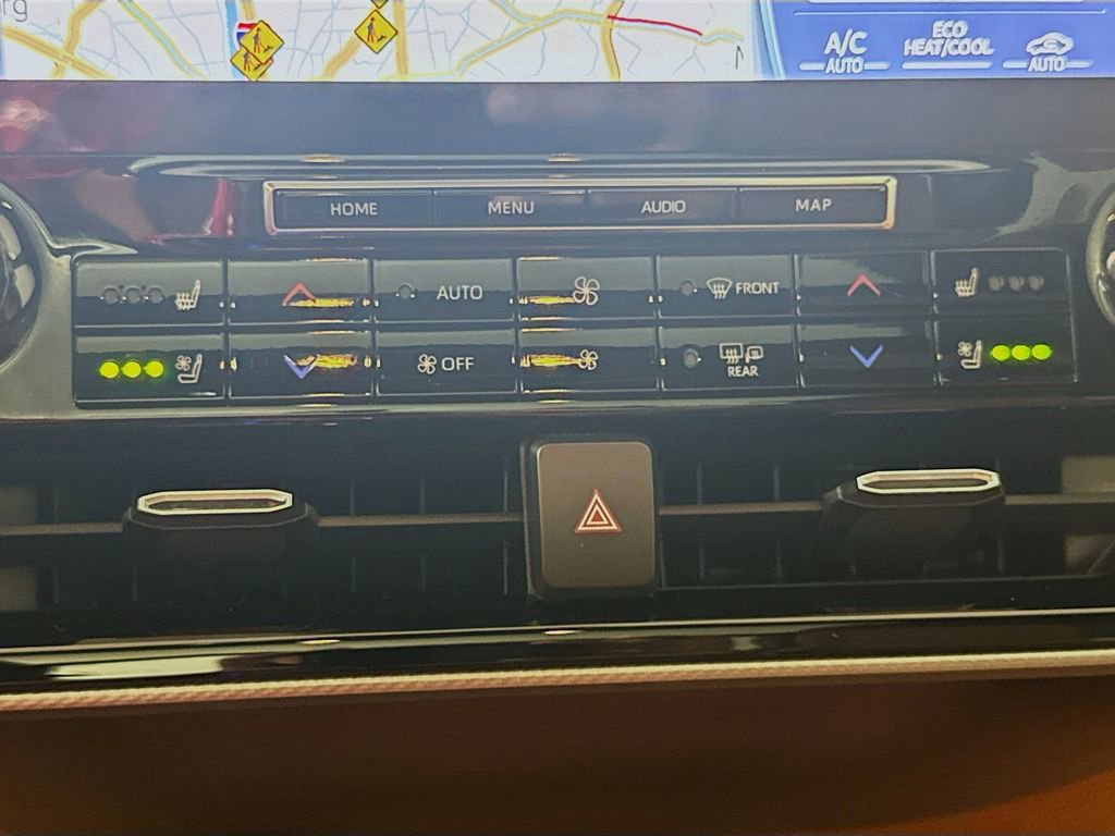 Used 2022 Toyota Highlander Platinum FWD image 19