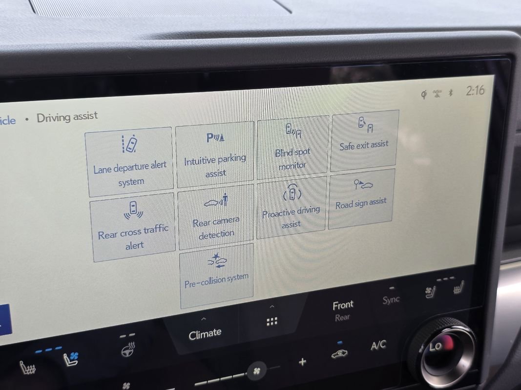 Used 2026 Lexus GX 550 w/ Accessory Package (2T) AWD/4WD image 15