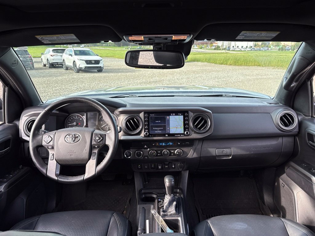Used 2021 Toyota Tacoma TRD Off-Road w/ TRD Premium Off Road Package AWD/4WD image 19