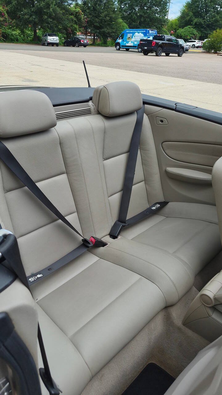 Used 2010 BMW 135i Convertible RWD image 45