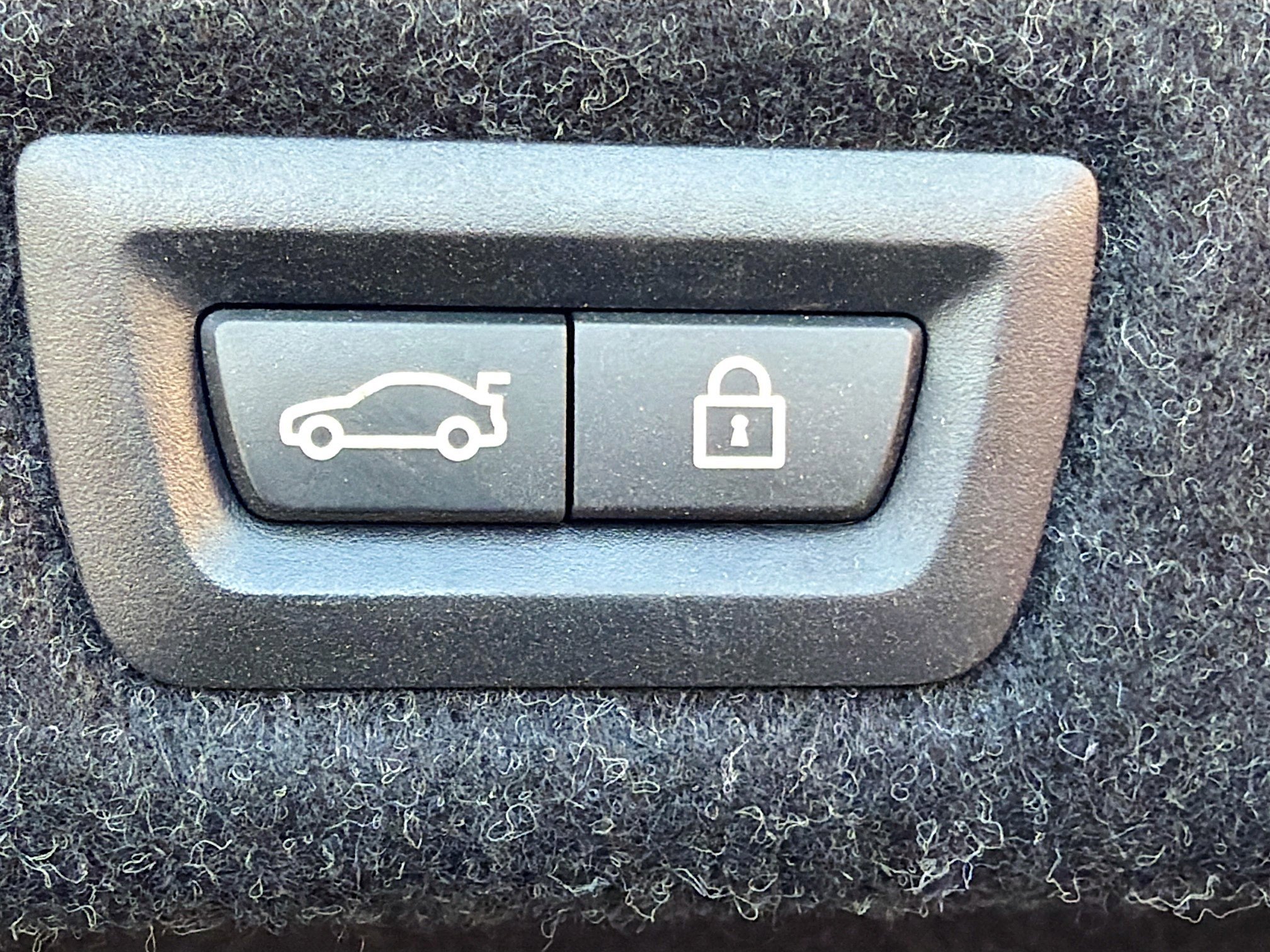 Used 2023 BMW 530i image 13