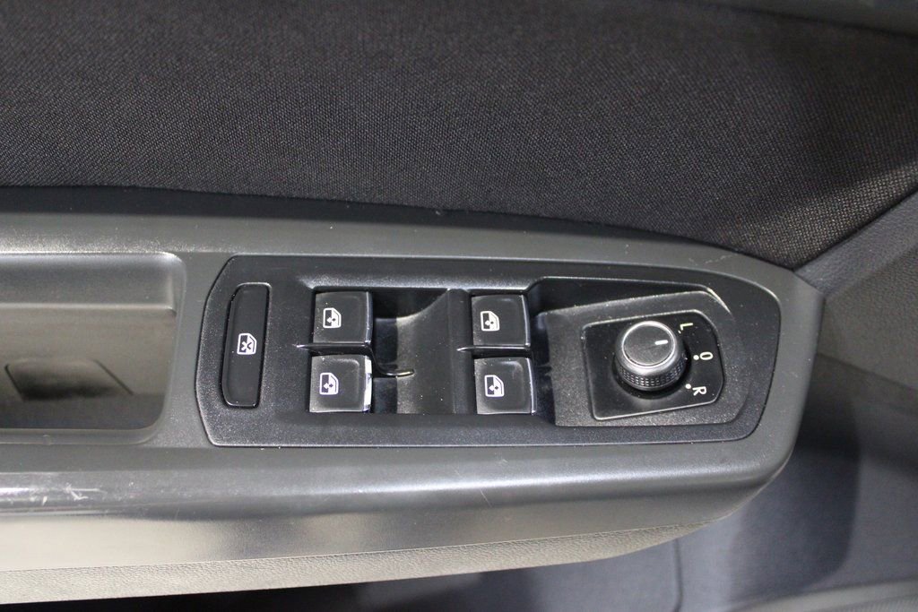 Used 2018 Volkswagen Atlas Launch Edition image 29