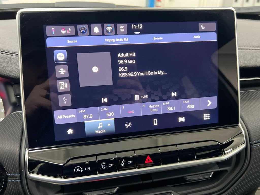 New 2026 Jeep Compass Latitude AWD/4WD image 13