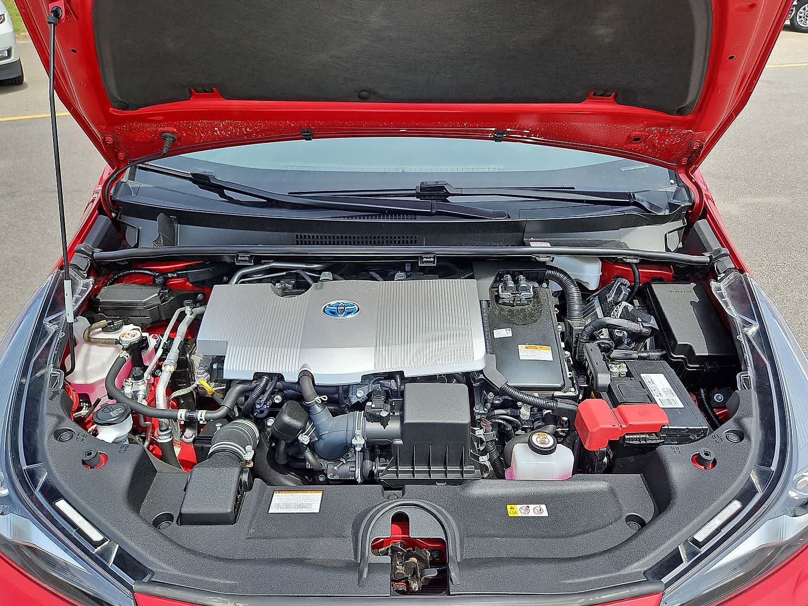 Used 2022 Toyota Prius LE AWD/4WD image 33