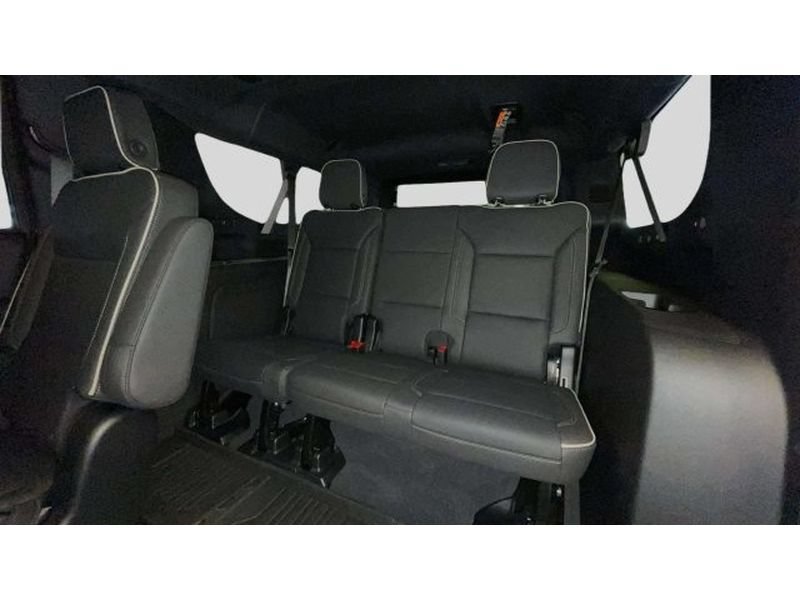 New 2026 GMC Yukon XL Elevation AWD/4WD image 16