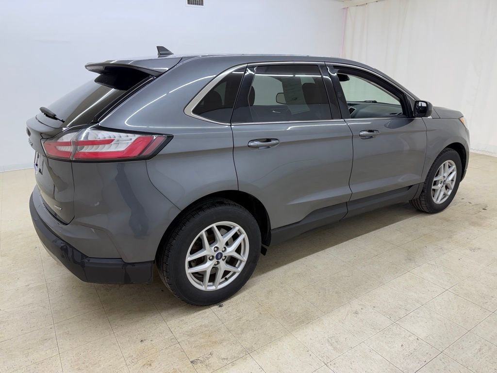Used 2021 Ford Edge SEL image 6