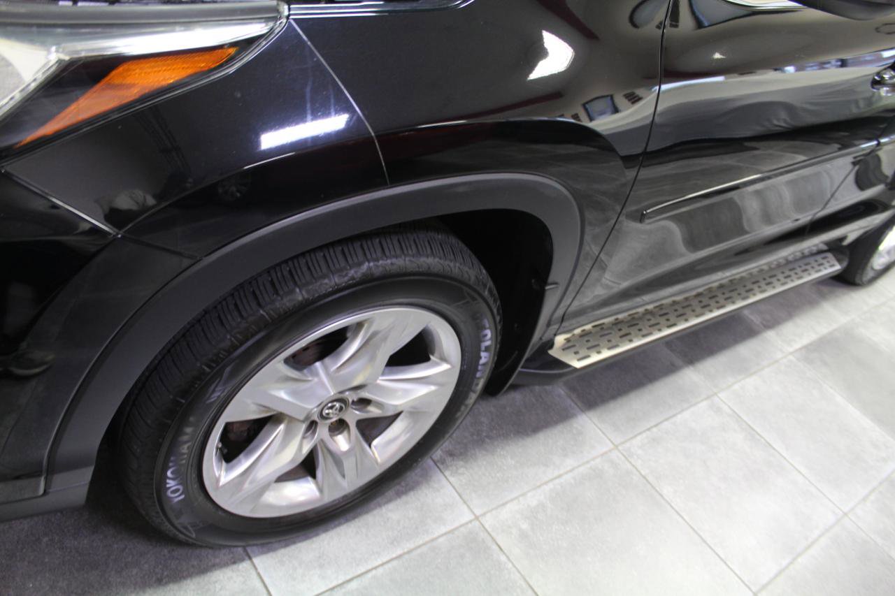 Used 2017 Toyota Highlander Limited Platinum image 37