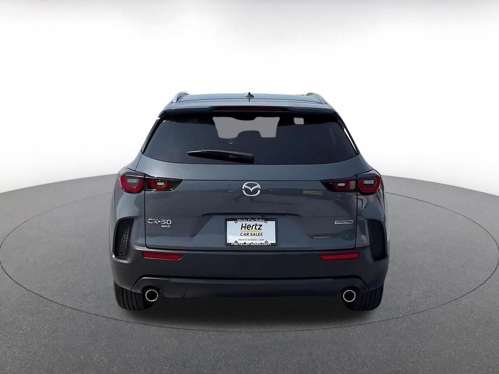 Used 2025 Nissan Versa SV image 12