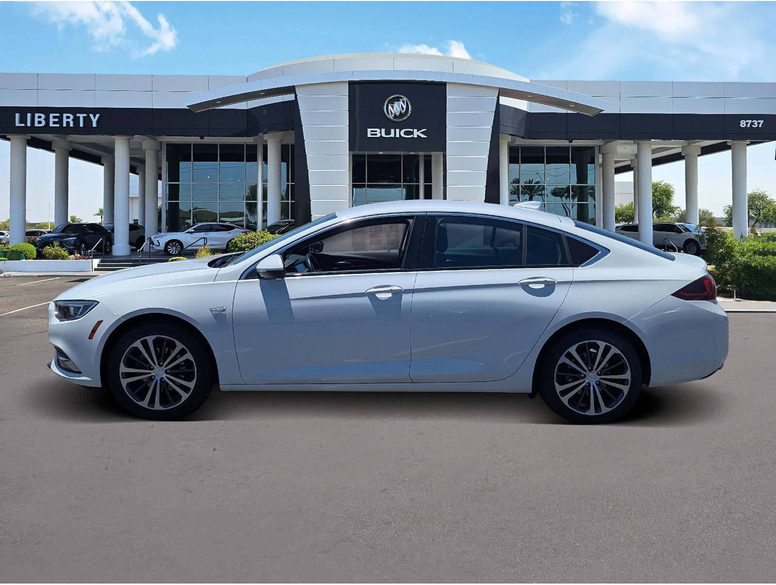 Used 2018 Buick Regal Essence image 6