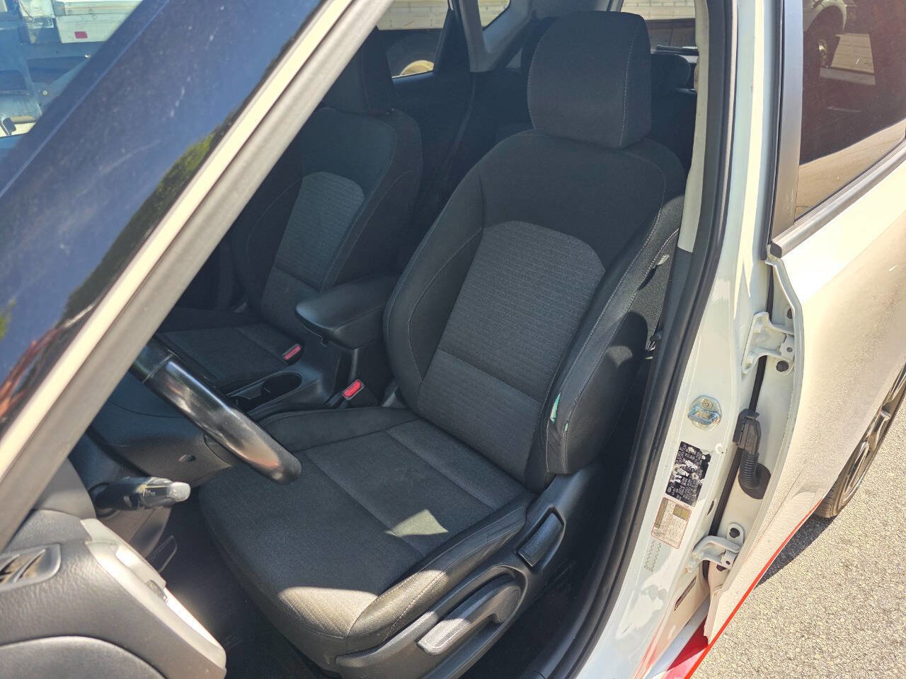 Used 2021 Kia Soul GT-Line FWD image 12