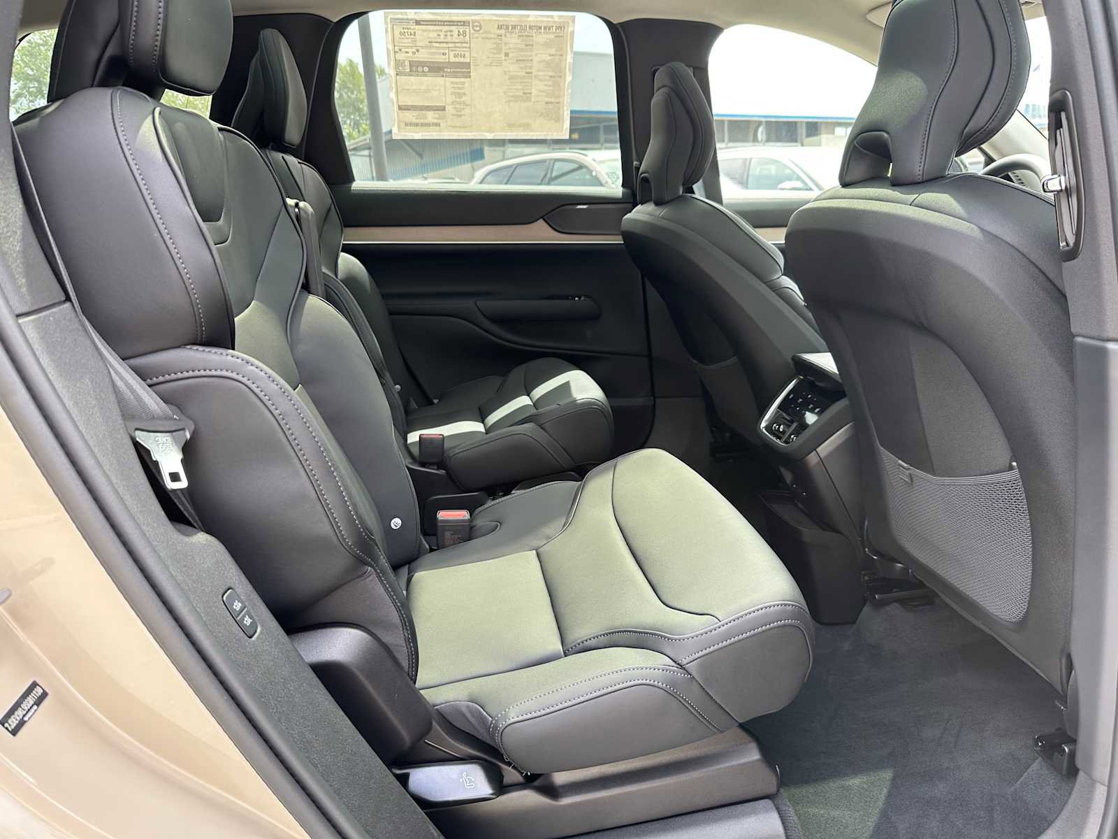 New 2025 Volvo EX90 Ultra image 12