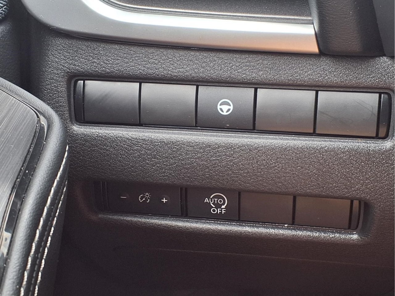 Used 2023 Nissan Rogue SV AWD/4WD image 25
