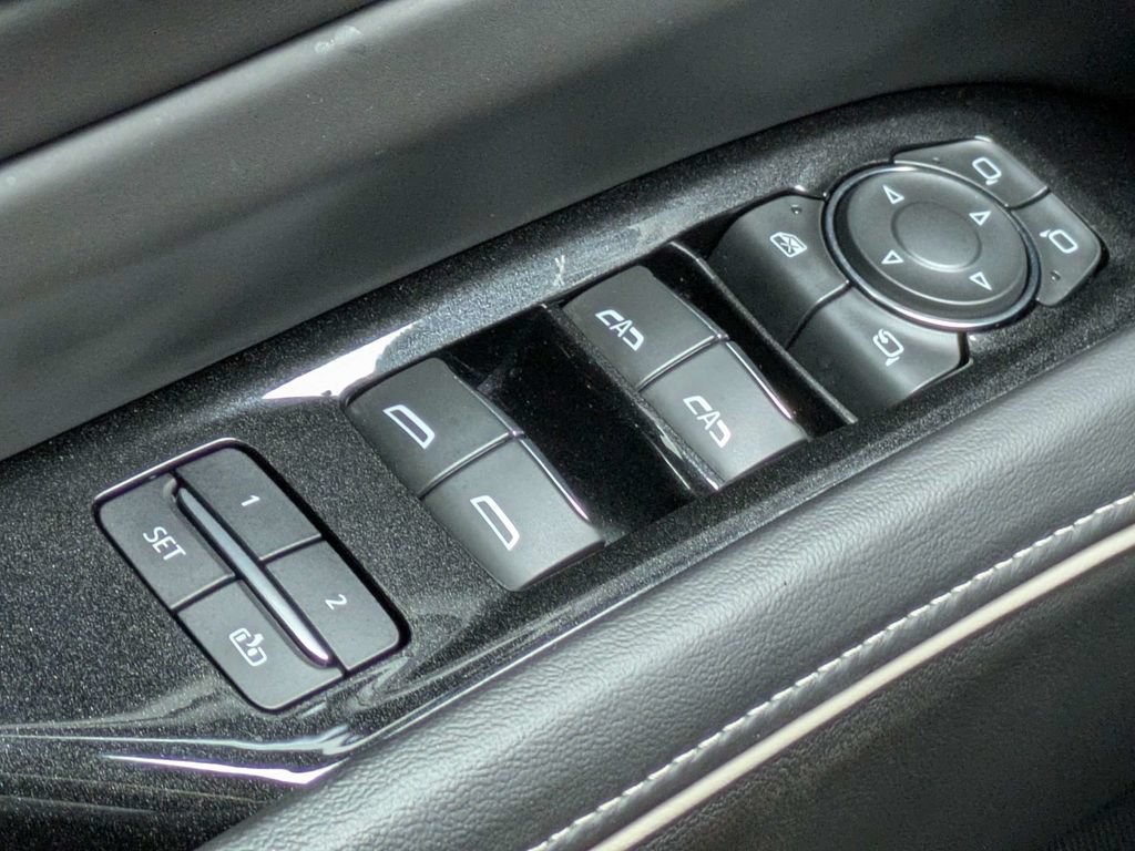 Certified 2023 Cadillac Escalade Sport Platinum w/ LPO, ONYX Package AWD/4WD image 30