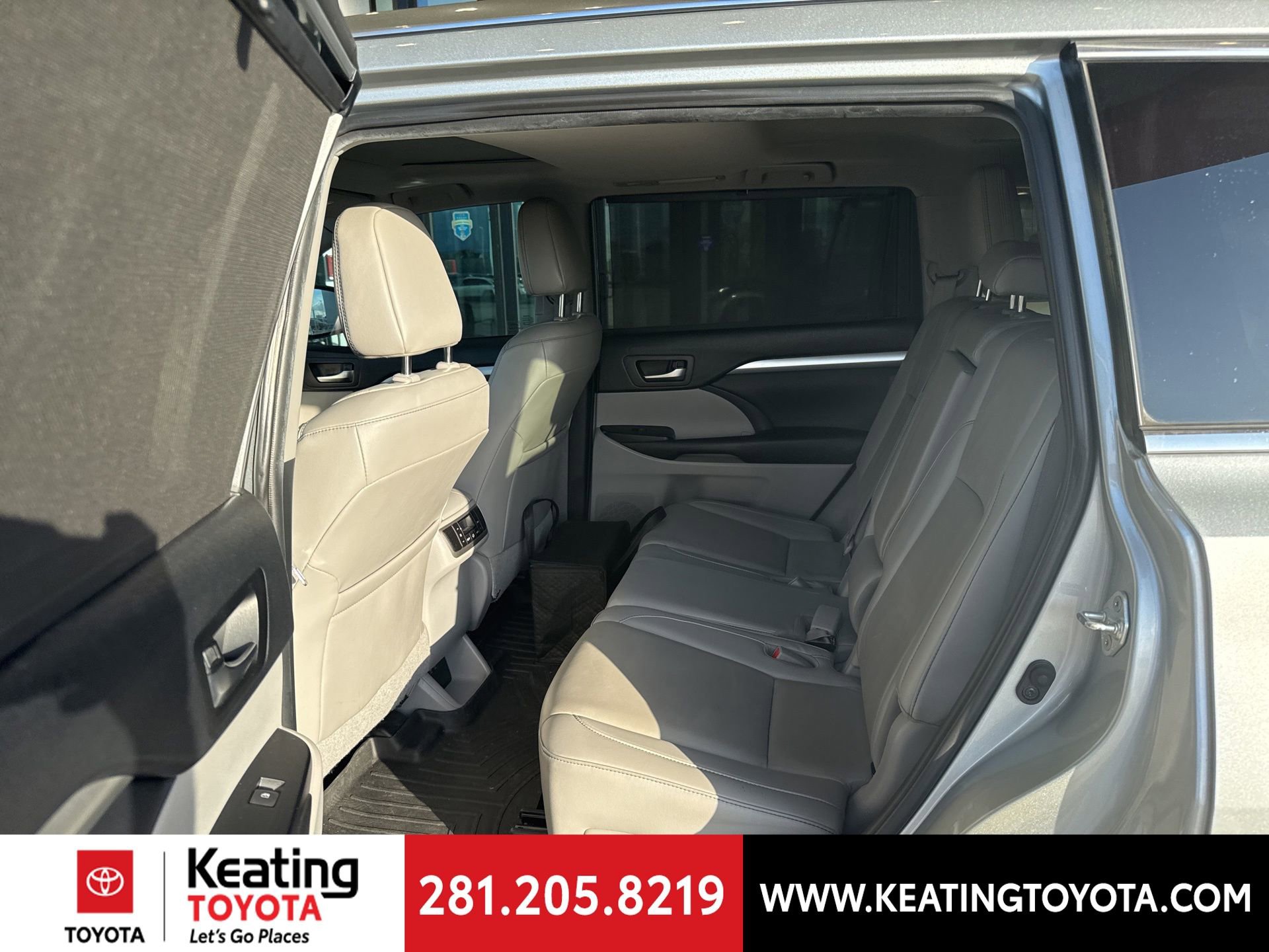 Used 2019 Toyota Highlander XLE image 18