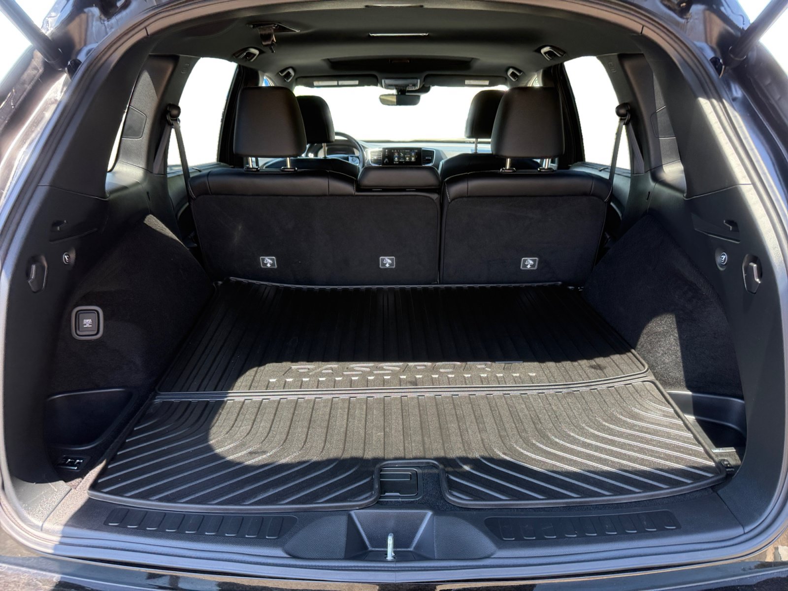 Used 2023 Honda Passport Elite image 17