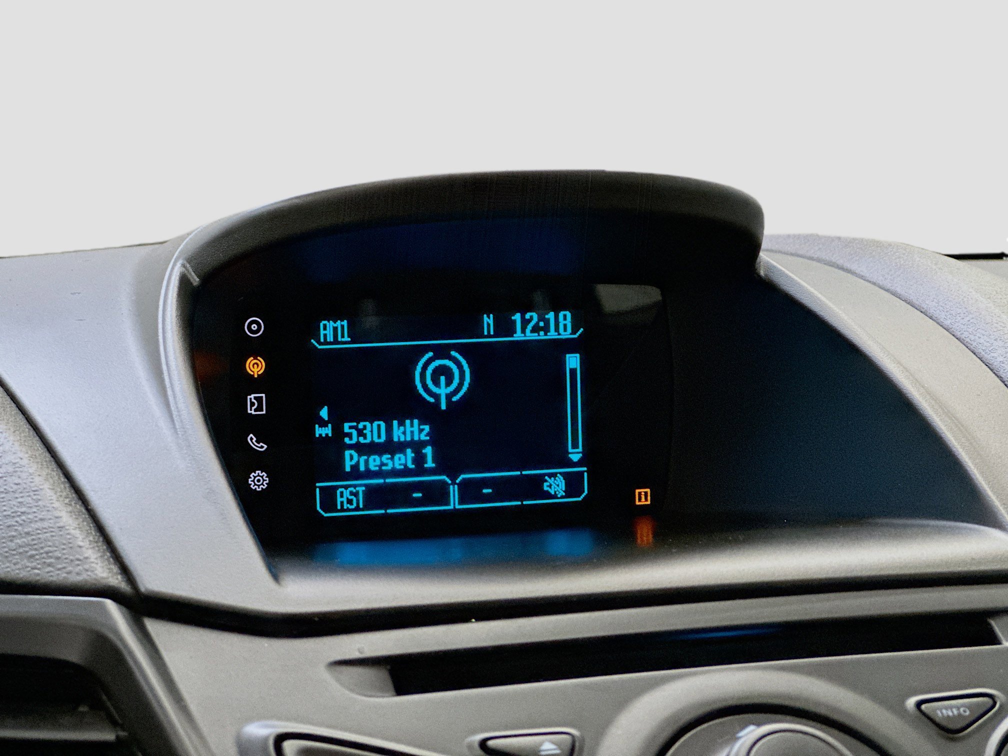 Used 2015 Ford Fiesta S image 21